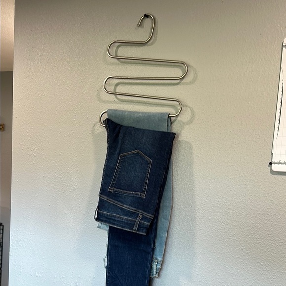 Layered Hanger Sleek Silver Metal Organizer - Leggings Jeans Skirts Scarves NWT - Picture 5 of 6